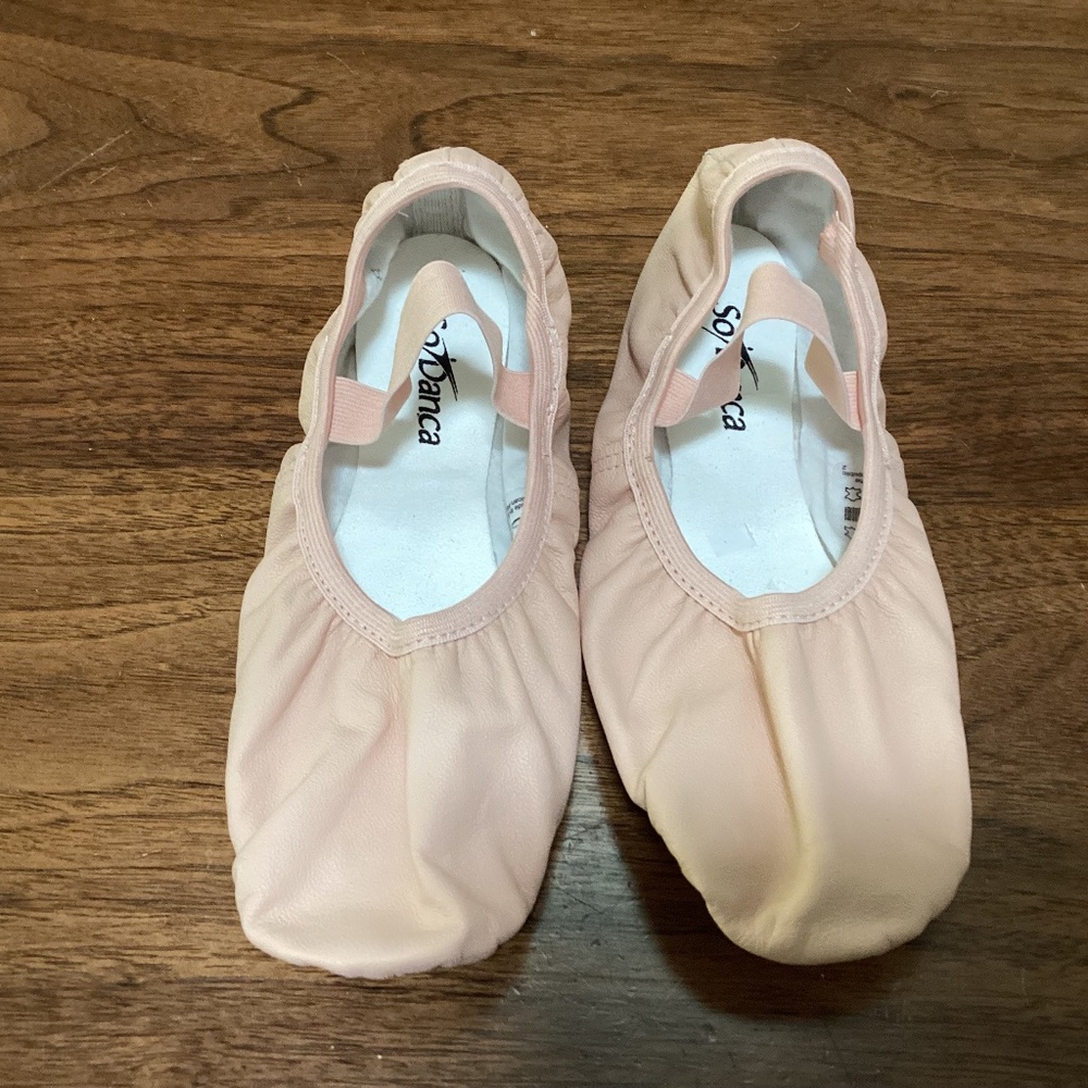 New in box BRICE - SD55L ADULT FULL SOLE LEATHER BALLET SHOE